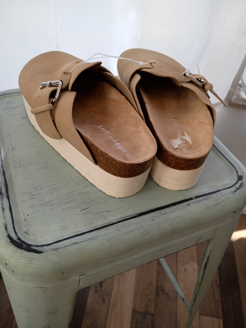 NEW Madden Girl Tan Platform Buckle Clogs Mules Women's Slip-On Shoes - Picture 4 of 6